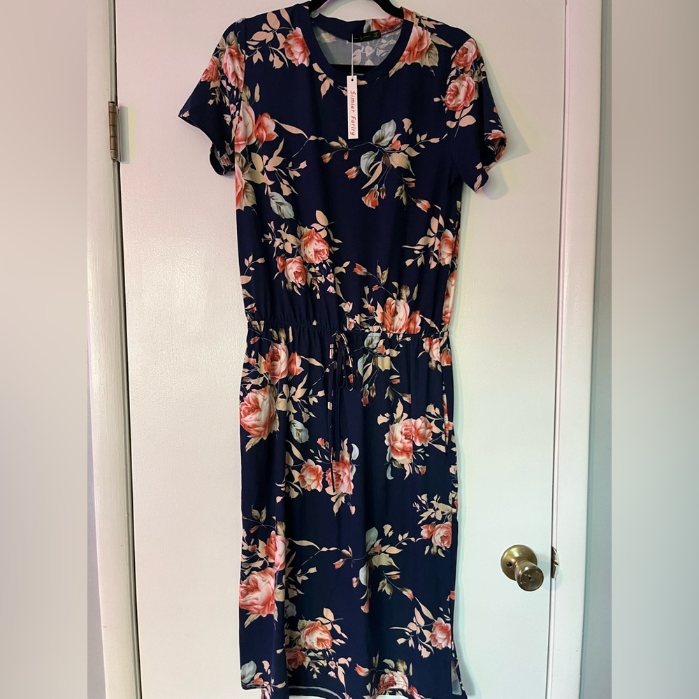 Knee length short sleeved floral dress